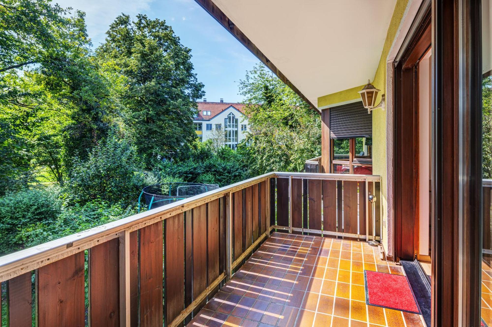 Apartment Moderne Maisonette Mit Garten Unterschleissheim
