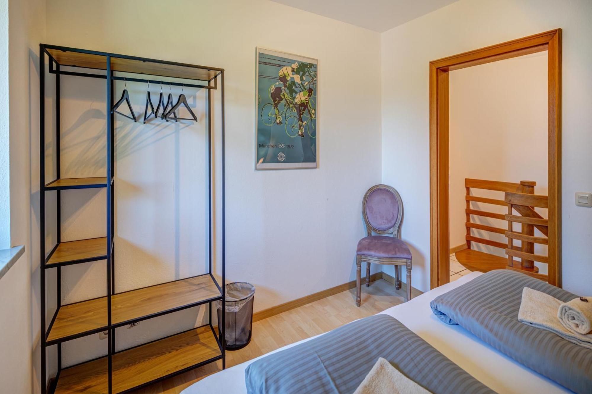 Moderne Maisonette Mit Garten *